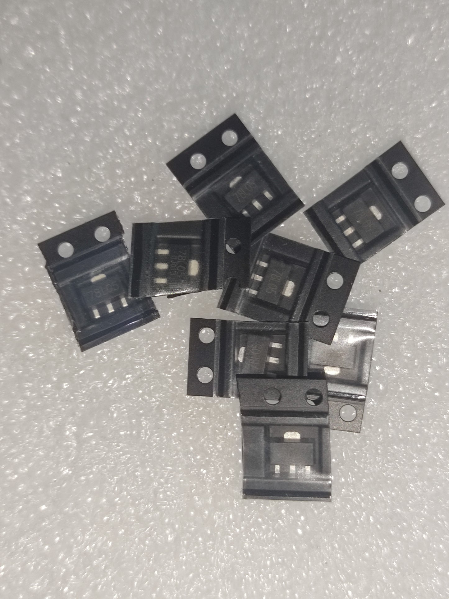 Regulator 7805 smd