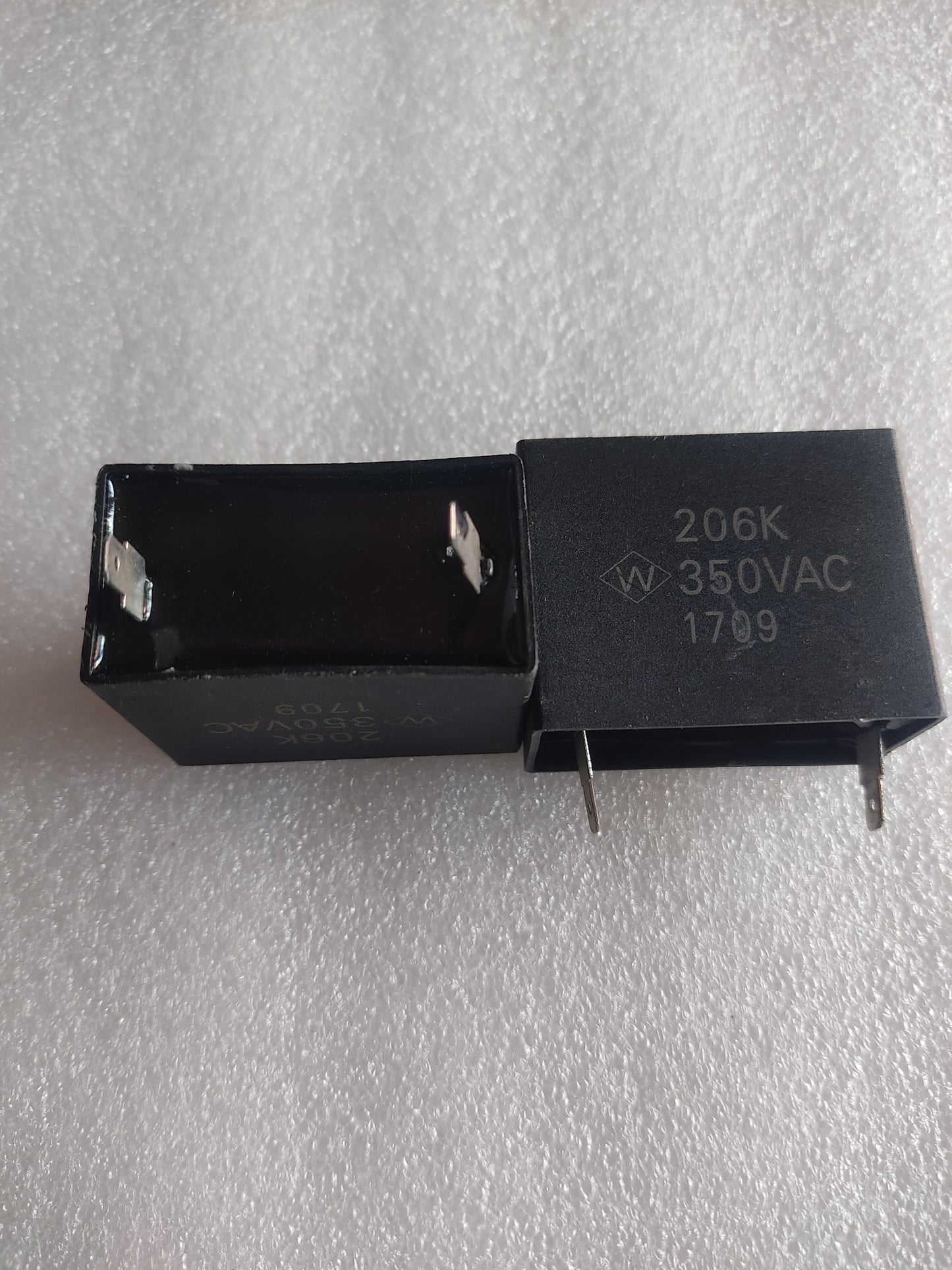 AC CAPACITOR 20uf