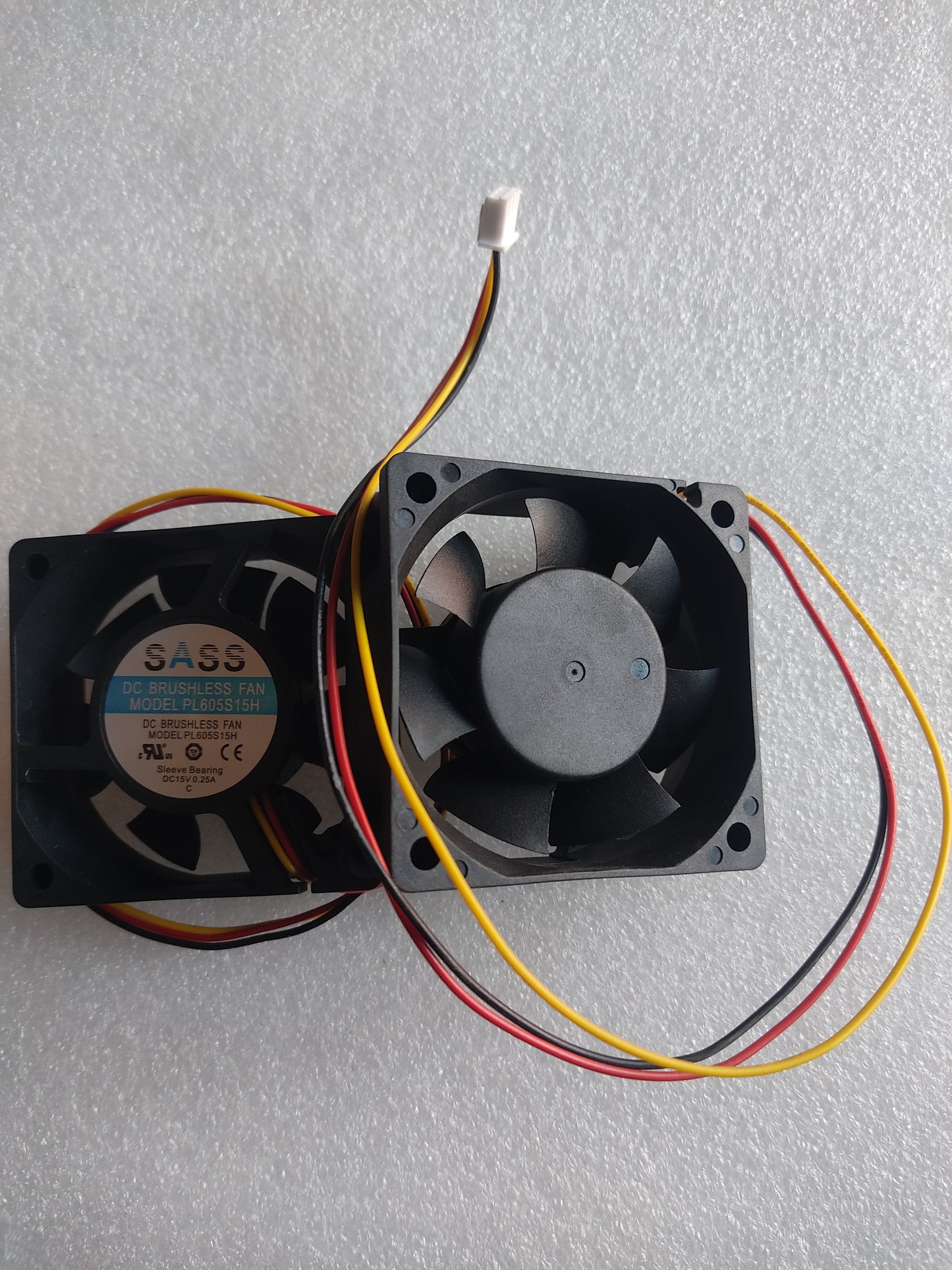 SASS DC BRUSHLESS FAN 2" 3pin MODEL PL605S15H Sleeve Bearing DC15V 0.25A CE RUus