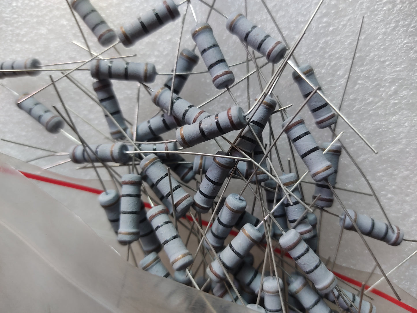 10 OHM 2W