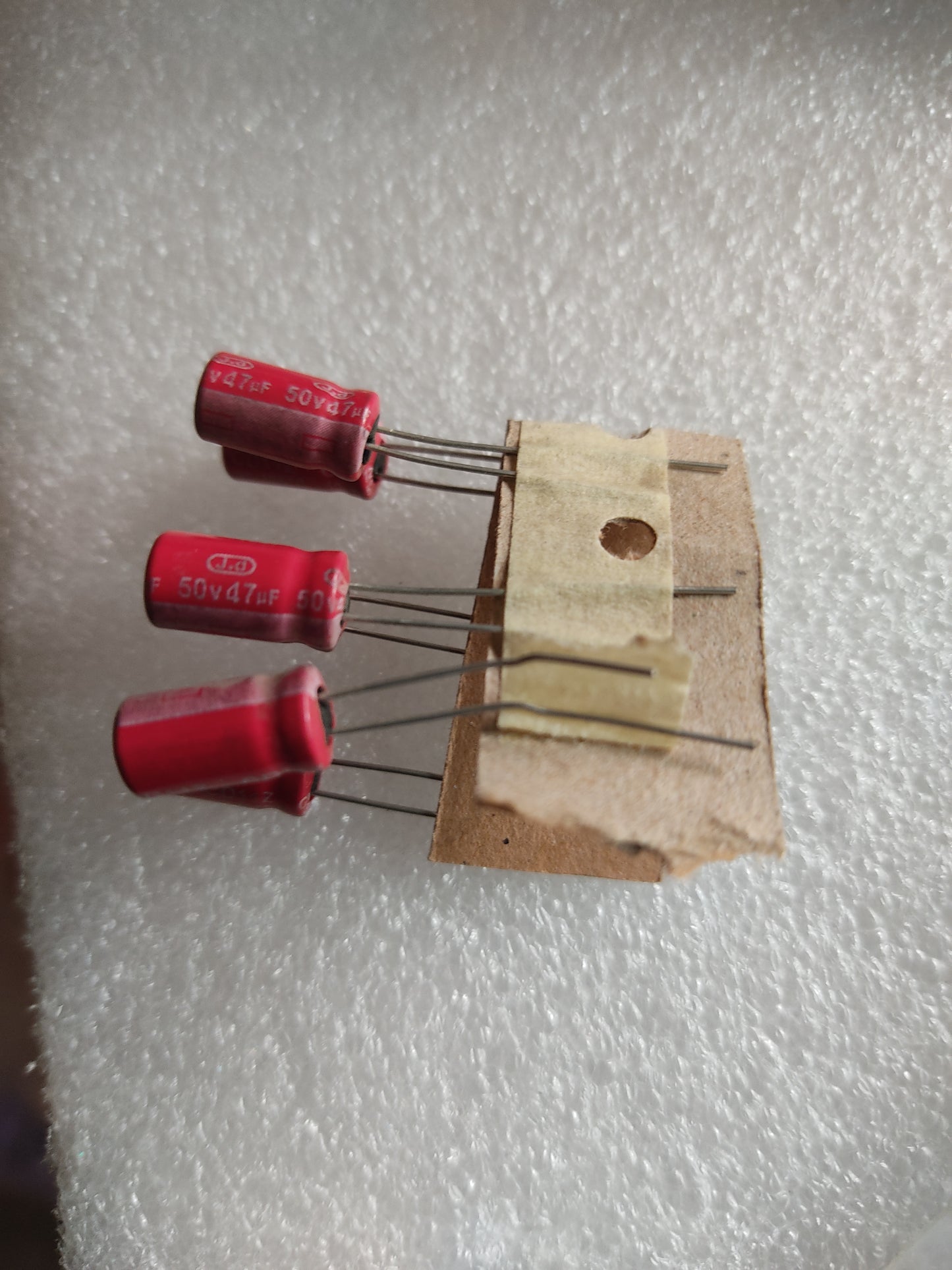 50V 47UF