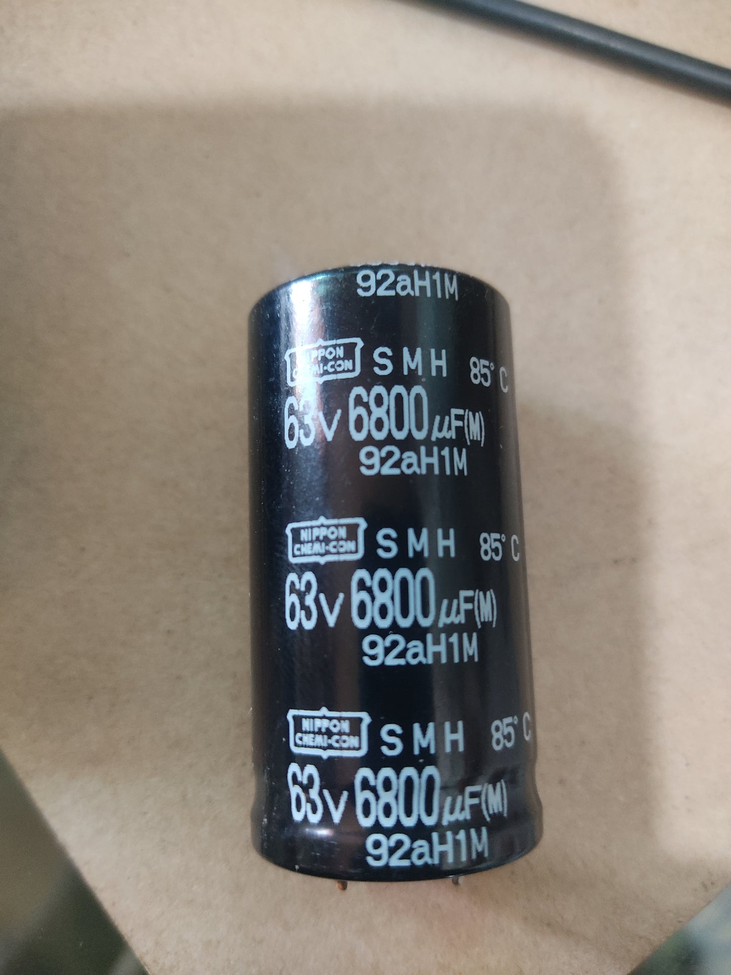 CAPICITOR 63v 6800uf