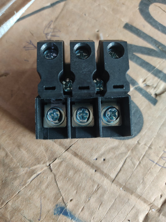 AC INPUT OUTPUT CONNECTOR 3 PIN