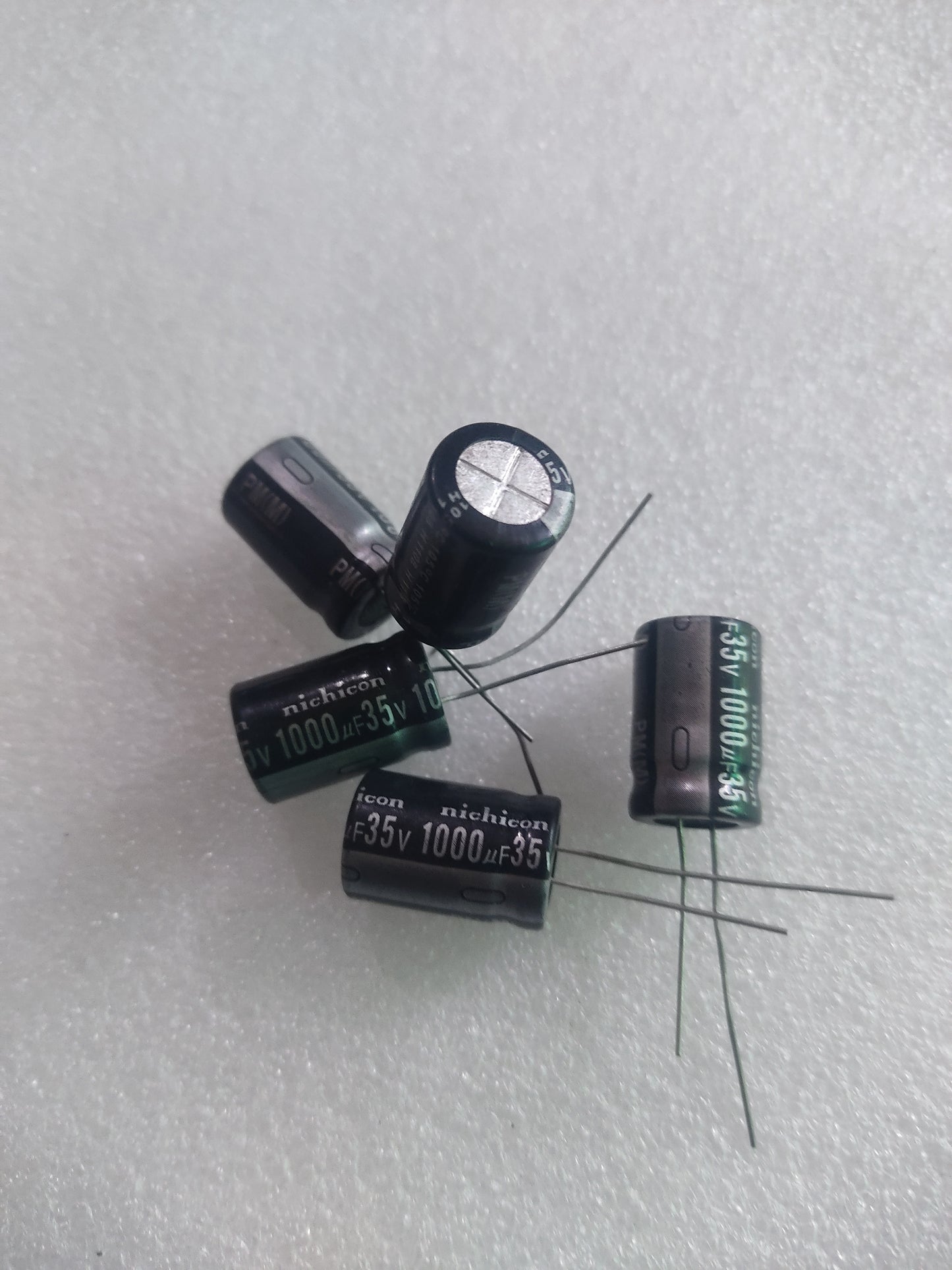 CAPICITOR 35V 1000UF