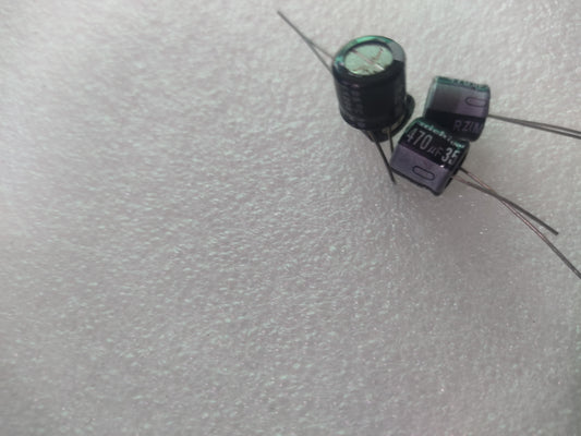 CAPICITOR 35V 470UF