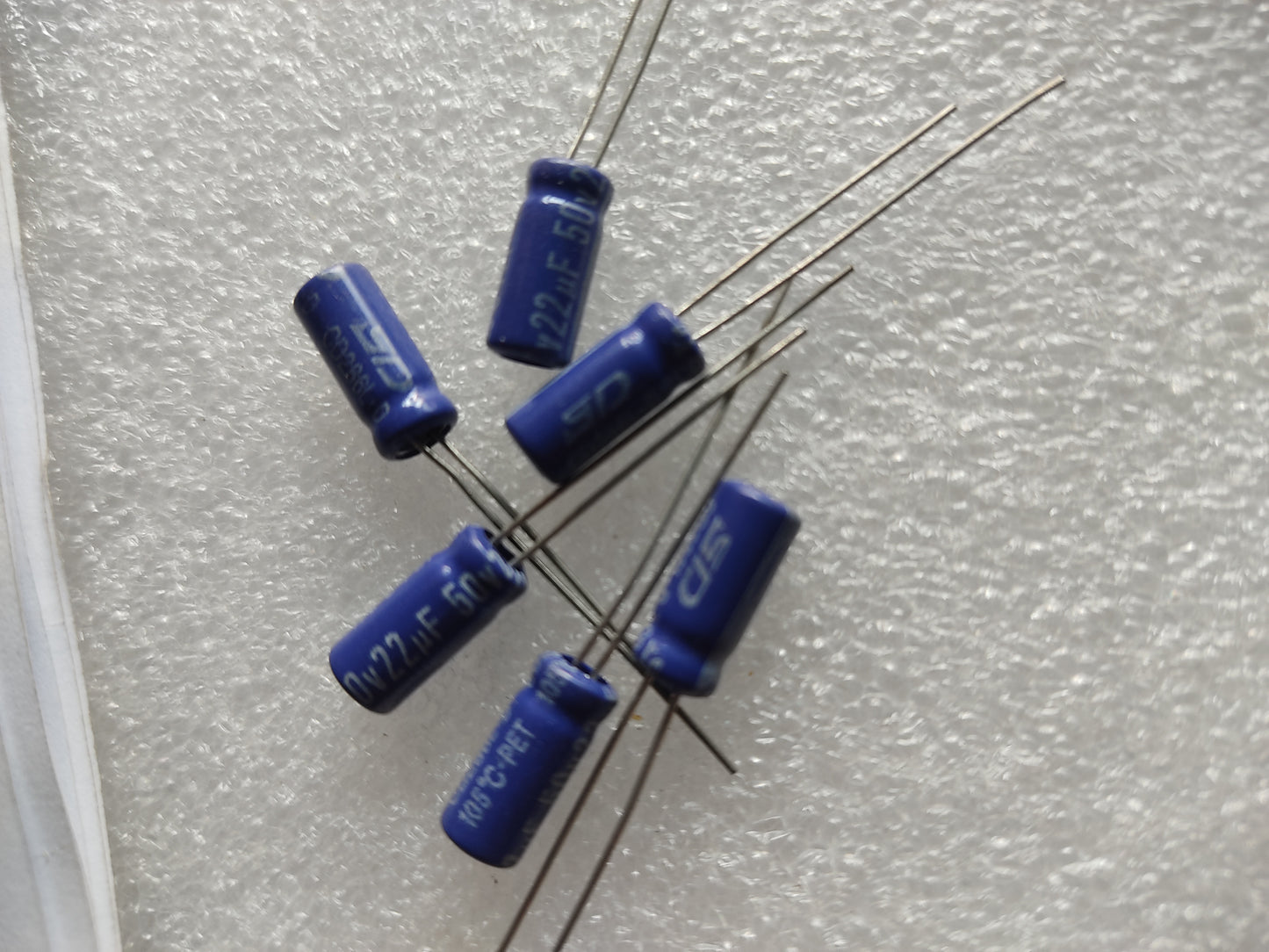 CAPICITOR 50V 22UF