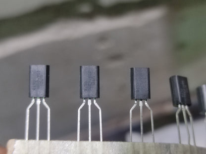 TRANSISTOR PNP A1020
