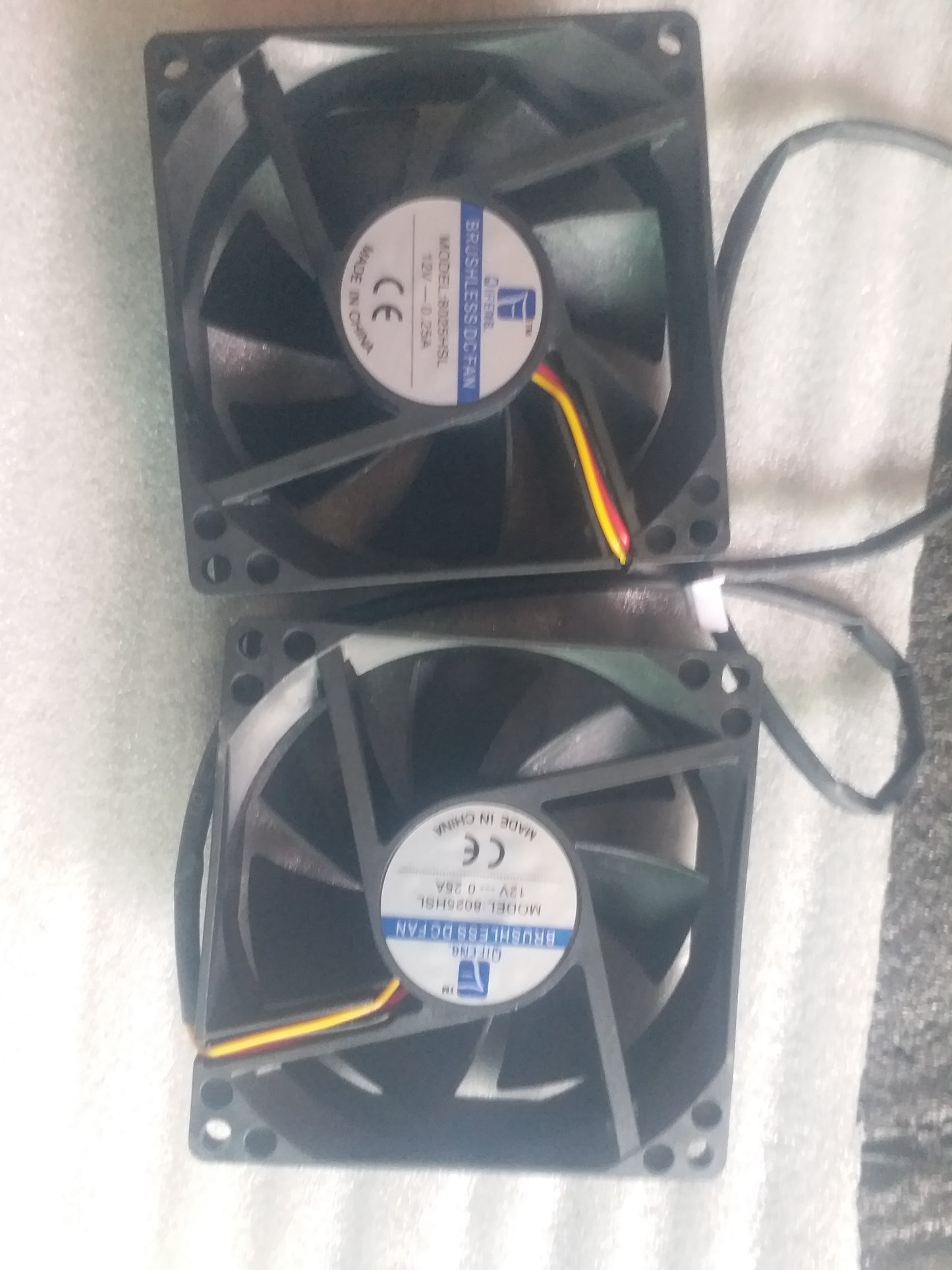 Qifeng DC BRUSHLESS FAN 3pin 3"DC12V 0.25A  3pin