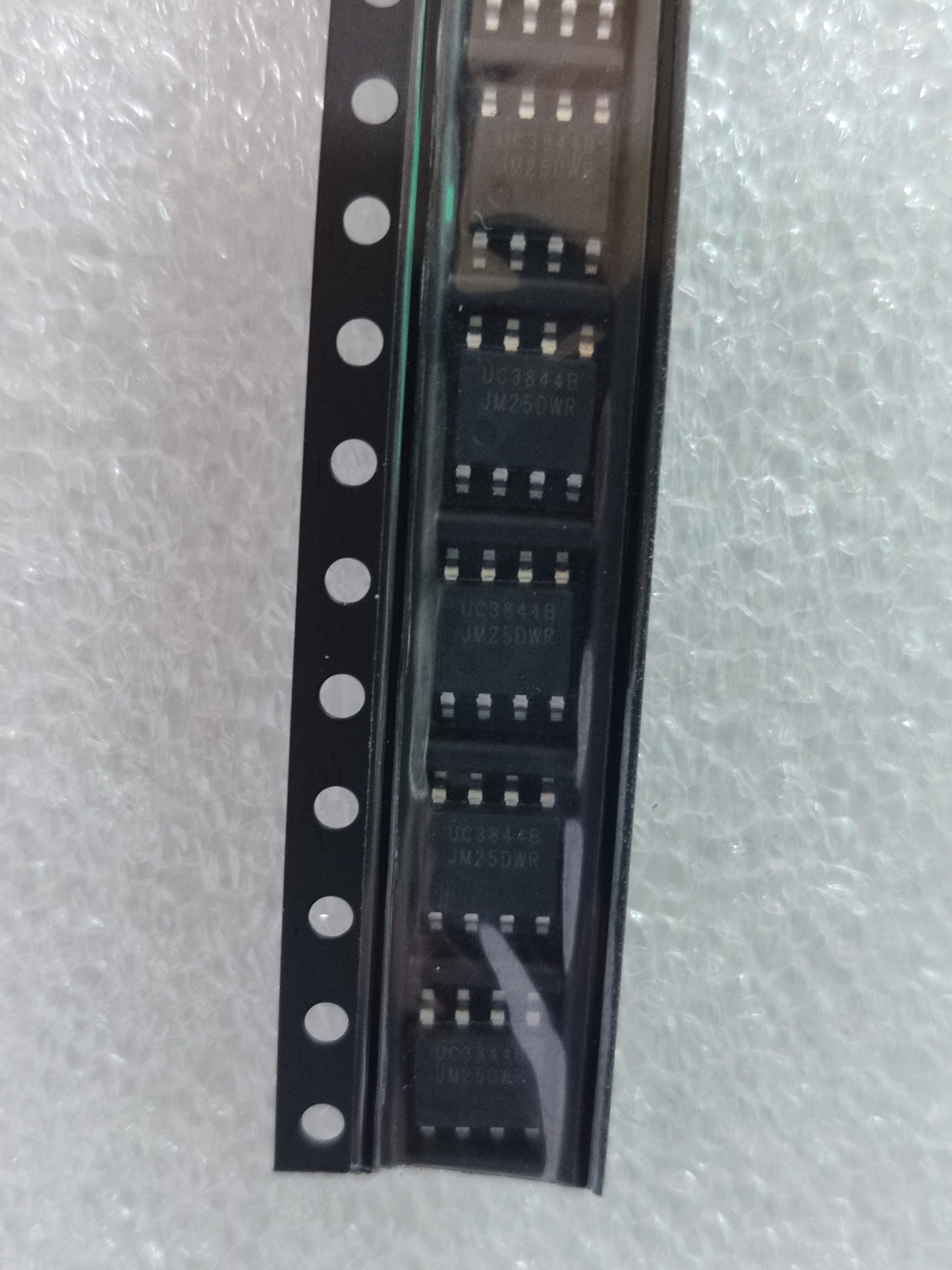UC 3844 SMD